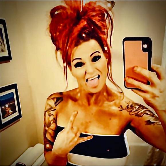 Meet your Posher, Sabrina - Picture 1 of 1